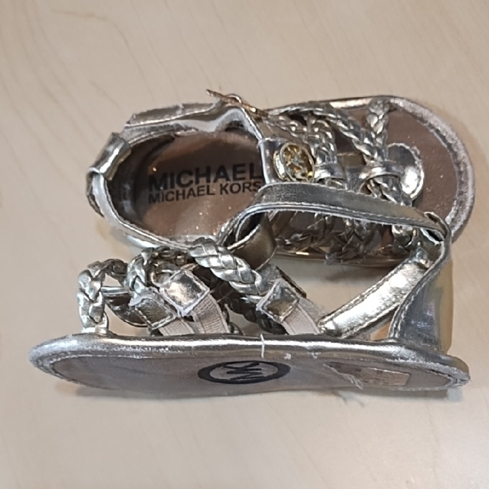 Michael Kors Metallic Silver Kids Sandals VGC And So Cute. Toddler 4. - Picture 6 of 7